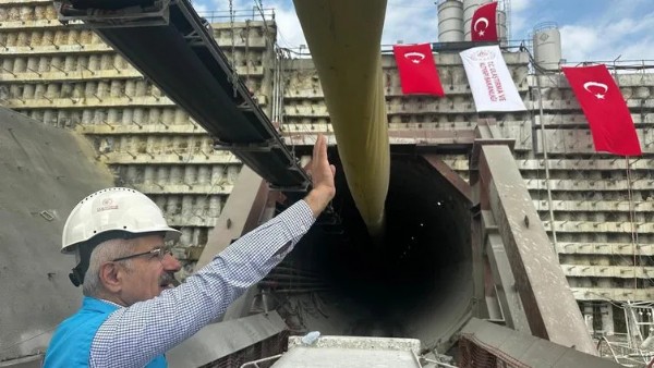 Seyahat süresi 1,5 saate düşecek! Bakan Uraloğlu tarih verdi